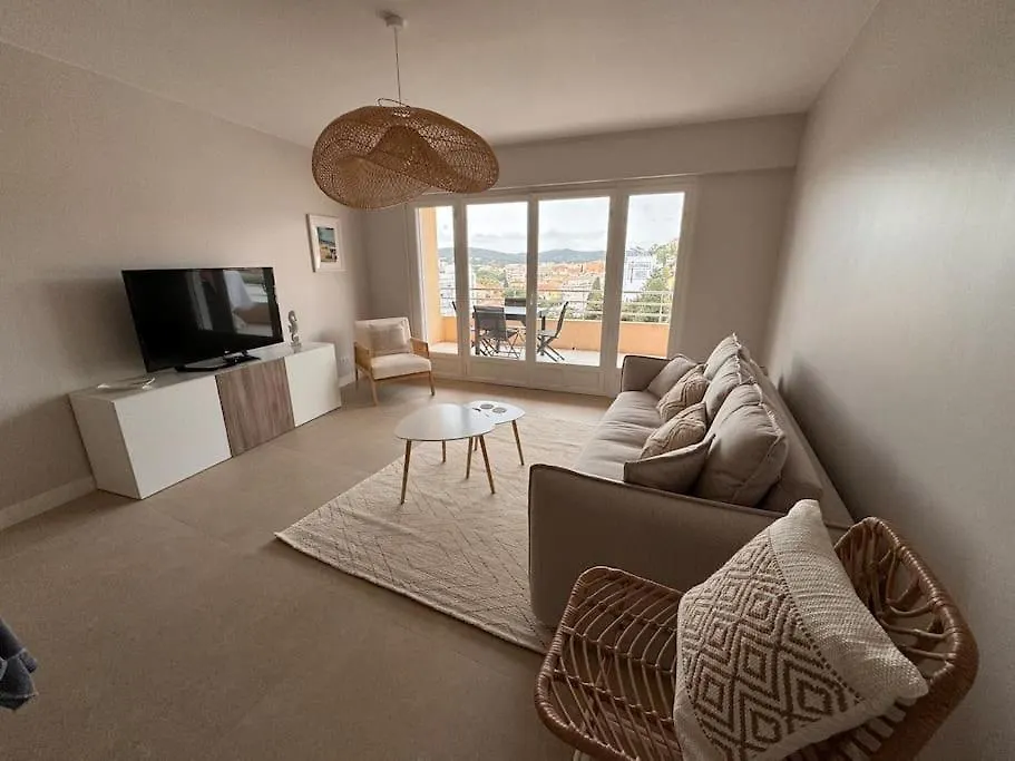 Appartement 50 M2 Le Lavandou - Vue Mer - Plage - Commerces דירה